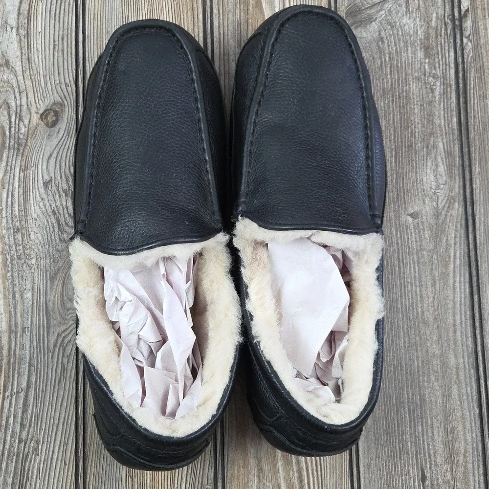UGG Ascot Black Pebbled Leather Shearling Loafers | Men’s 13